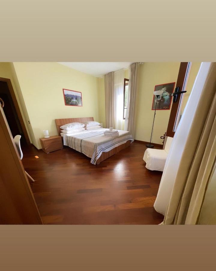 Dino'S B&B Casapulla Zewnętrze zdjęcie