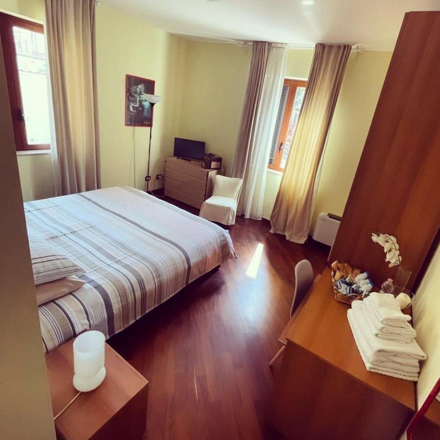 Dino'S B&B Casapulla Zewnętrze zdjęcie